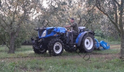 New Holland T4. 110 F B. Serie T4 F Bassotto lleno